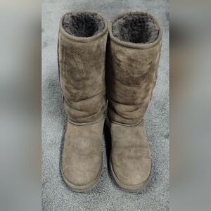 UGG Australia Womens Classic Tall brown Size W8